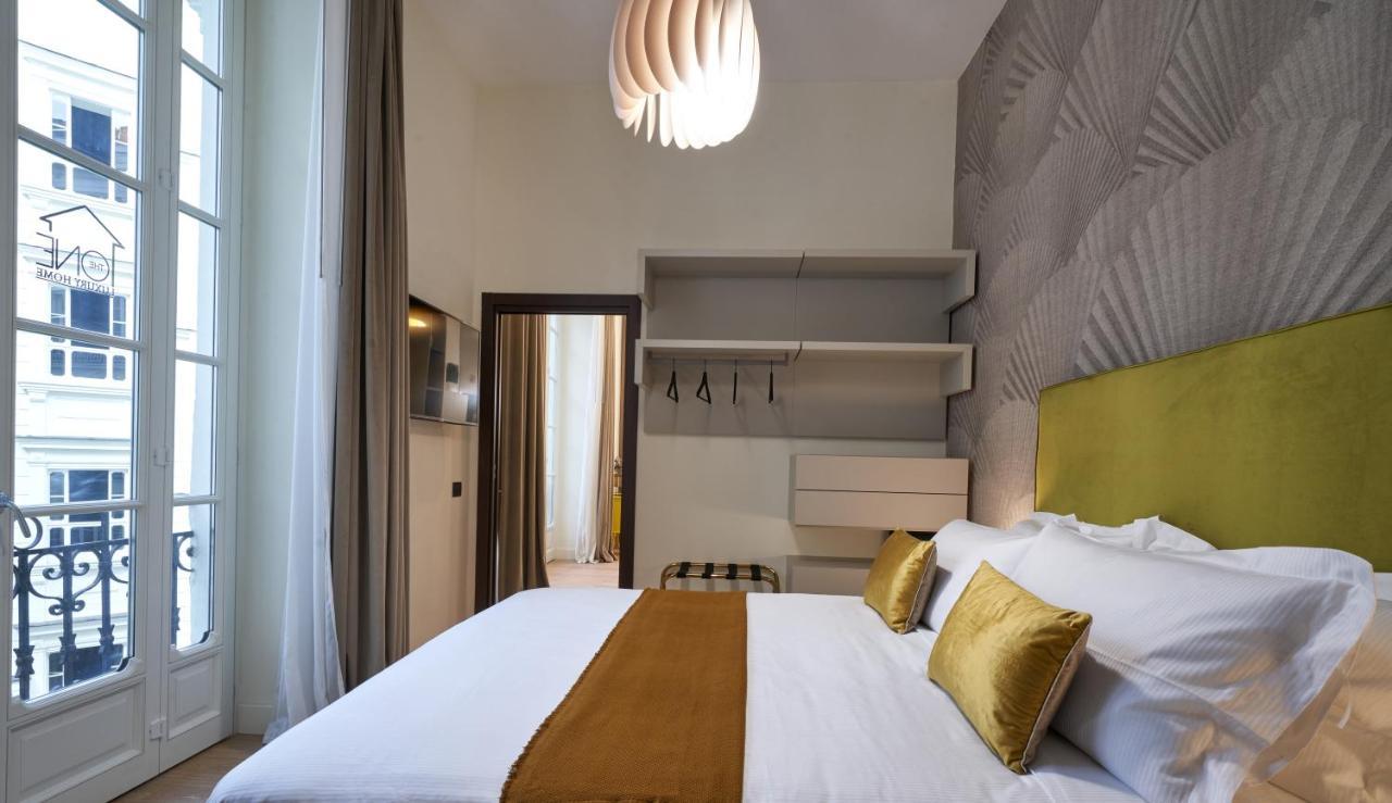 Apartment The One Luxury
