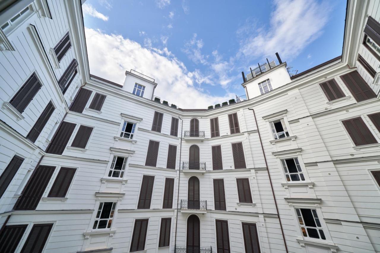The One Luxury Apartment