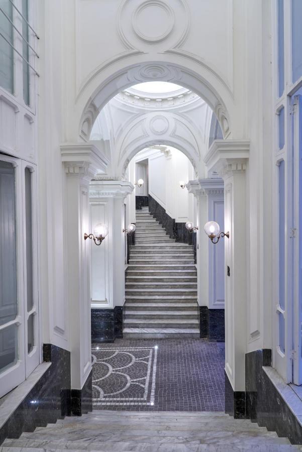 The One Luxury Neapel